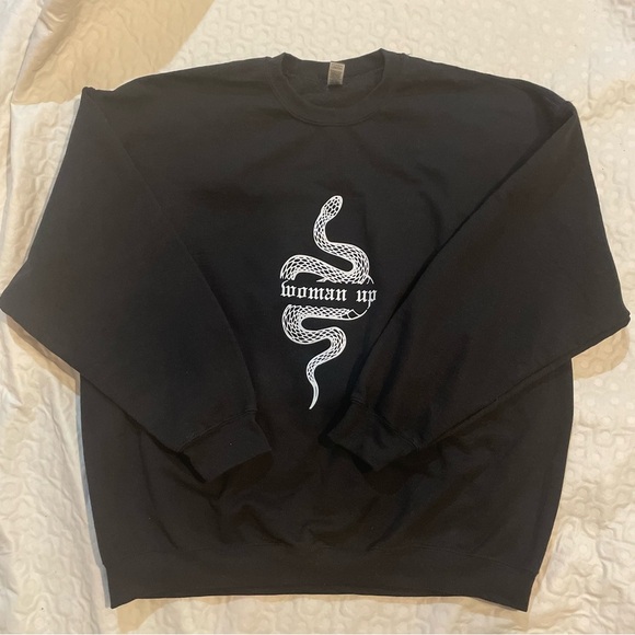 Gildan Tops - “woman up” Snake Black Sweatshirt Gothic Women’s 2XL Gildan Comfy Reputation